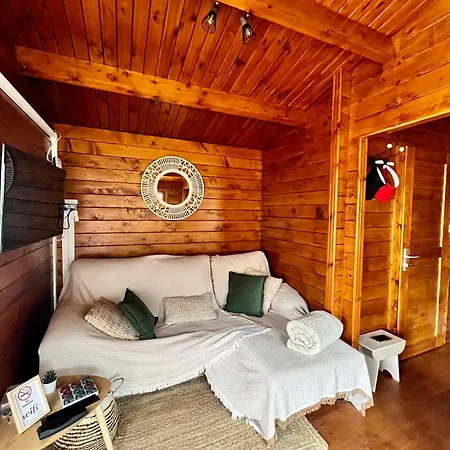Betenama - Rustic Hideaway With Pool & Garden