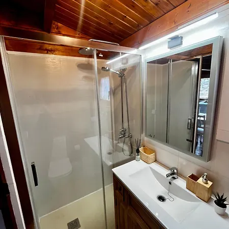 Betenama - Rustic Hideaway With Pool & Garden Hébergement de vacances