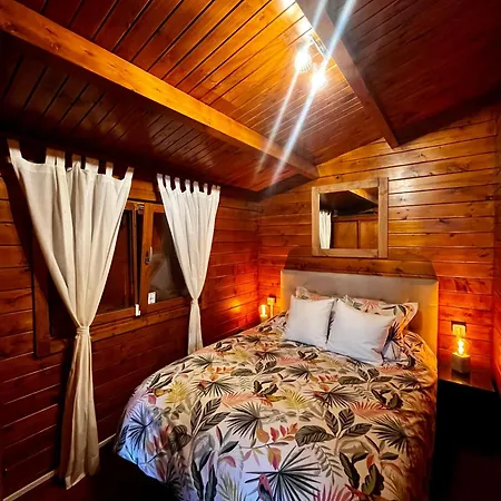 Betenama - Rustic Hideaway With Pool & Garden Tesbabo