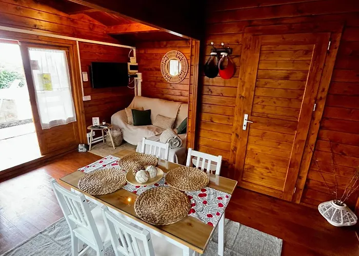 度假居 Betenama - Rustic Hideaway With Pool & Garden Tesbabo